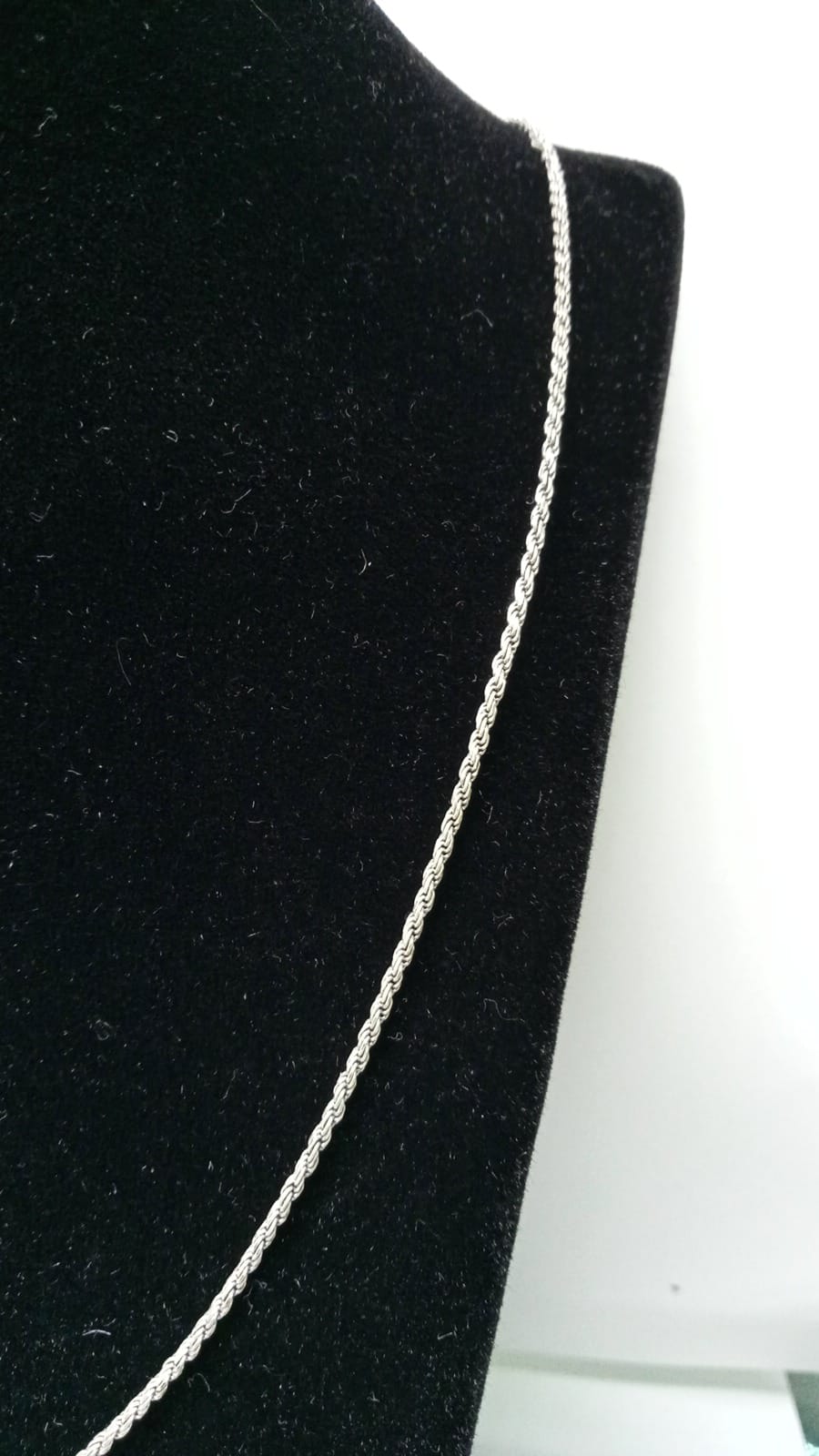 cadena delgada de plata 4.5gr 30cm de largo