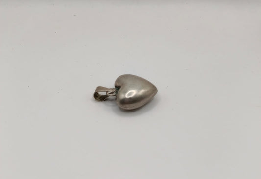 Dije de corazon PLATA 925 peso 12.4gr, usado