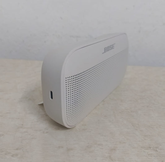 Bocina Recargable BOSE Soundilik flex, usado