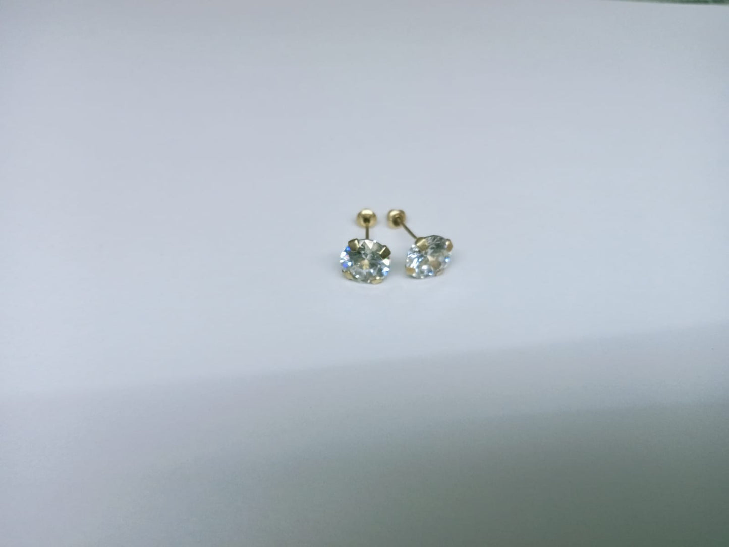 ✨ Broqueles de Oro 10K – Brillo Sutil, Elegancia Eterna