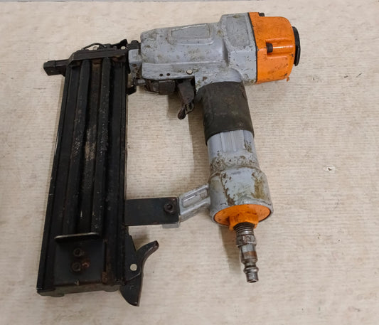 Pistola neumatica TRUPER, usado