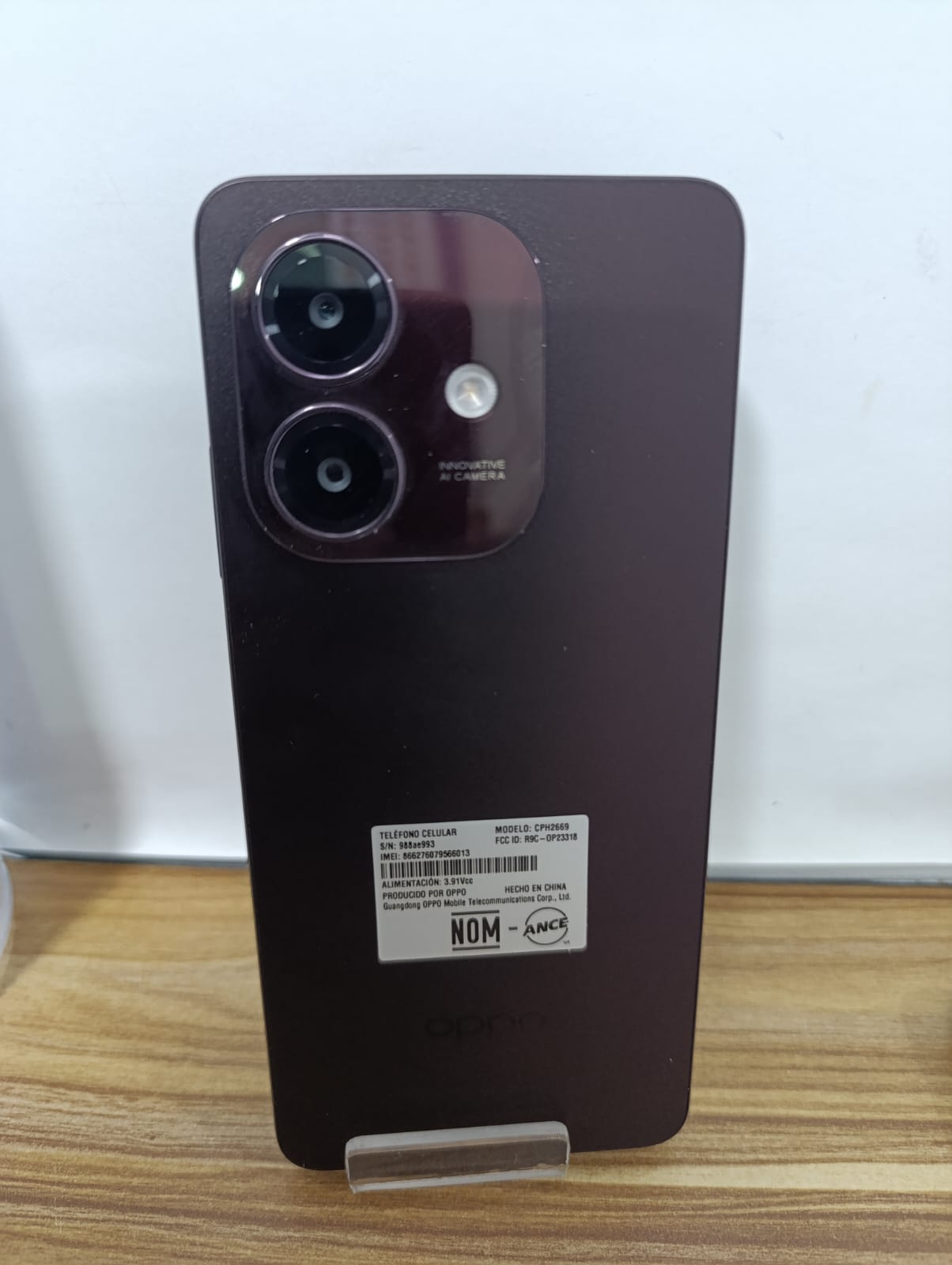 CELULAR OPPO A40 4 RAM 256 GB LIBRE USADO