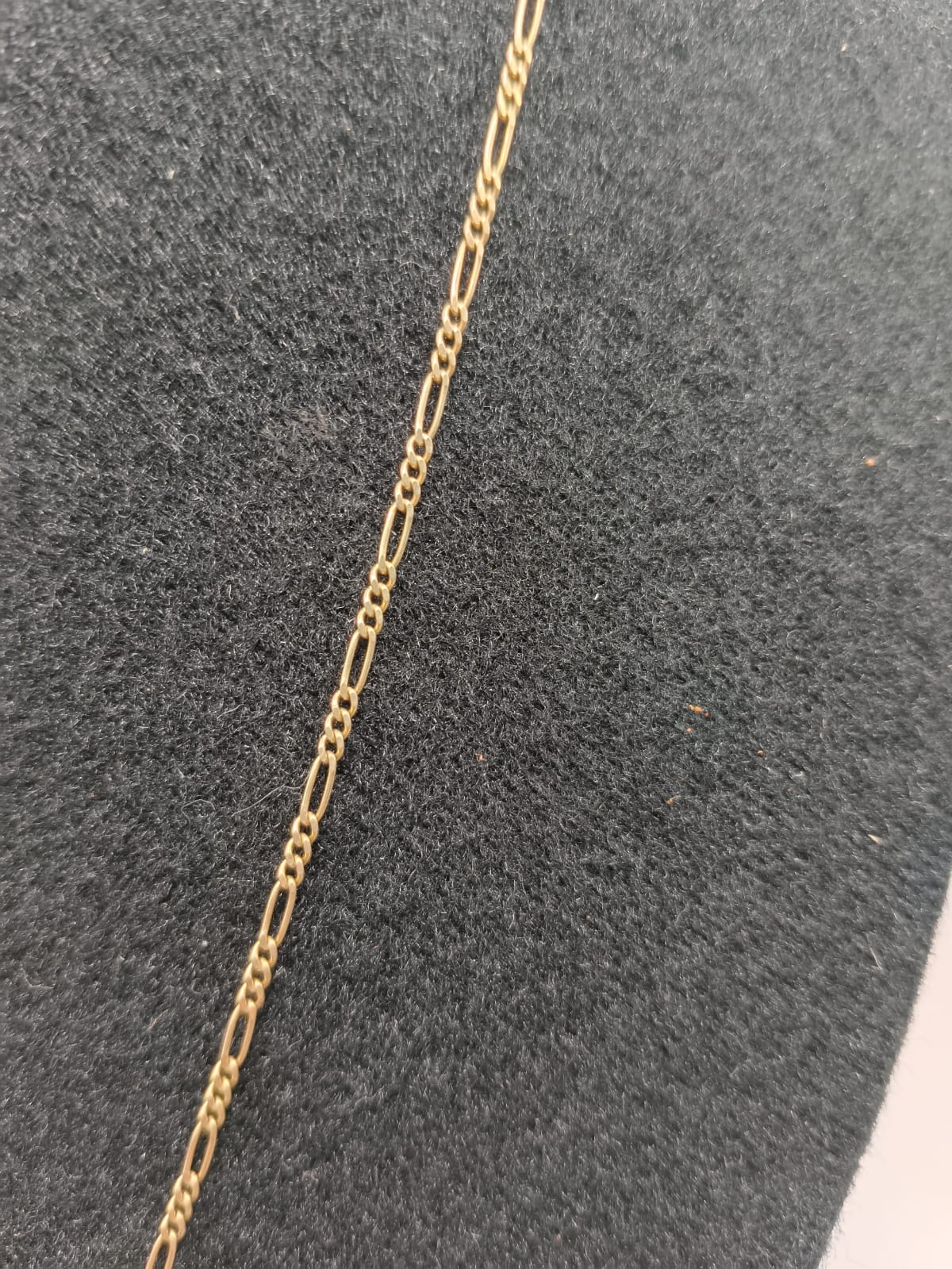 Cadena con dije ORO 10k peso 3.5gr, usado