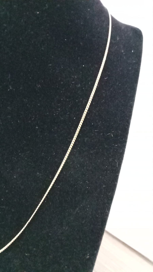 Cadena de oro 10k diseño planchada 28cm largo 1.5 gr
