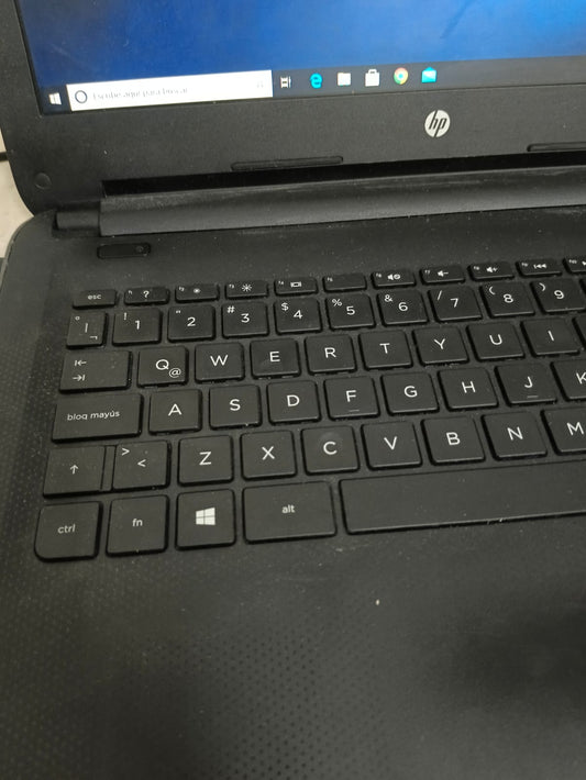 Laptop hp notebook windows 10 4ram mod. hp 240,usado