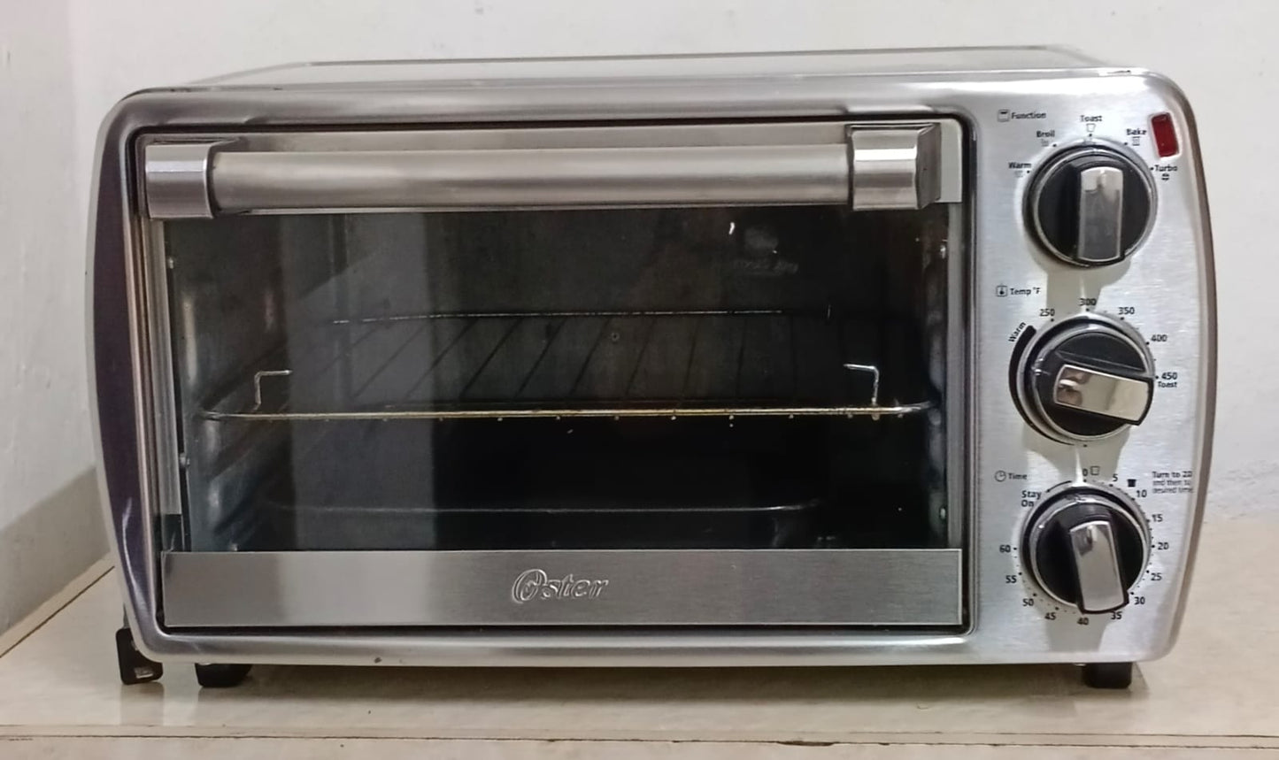 Horno tostador Oster, usado