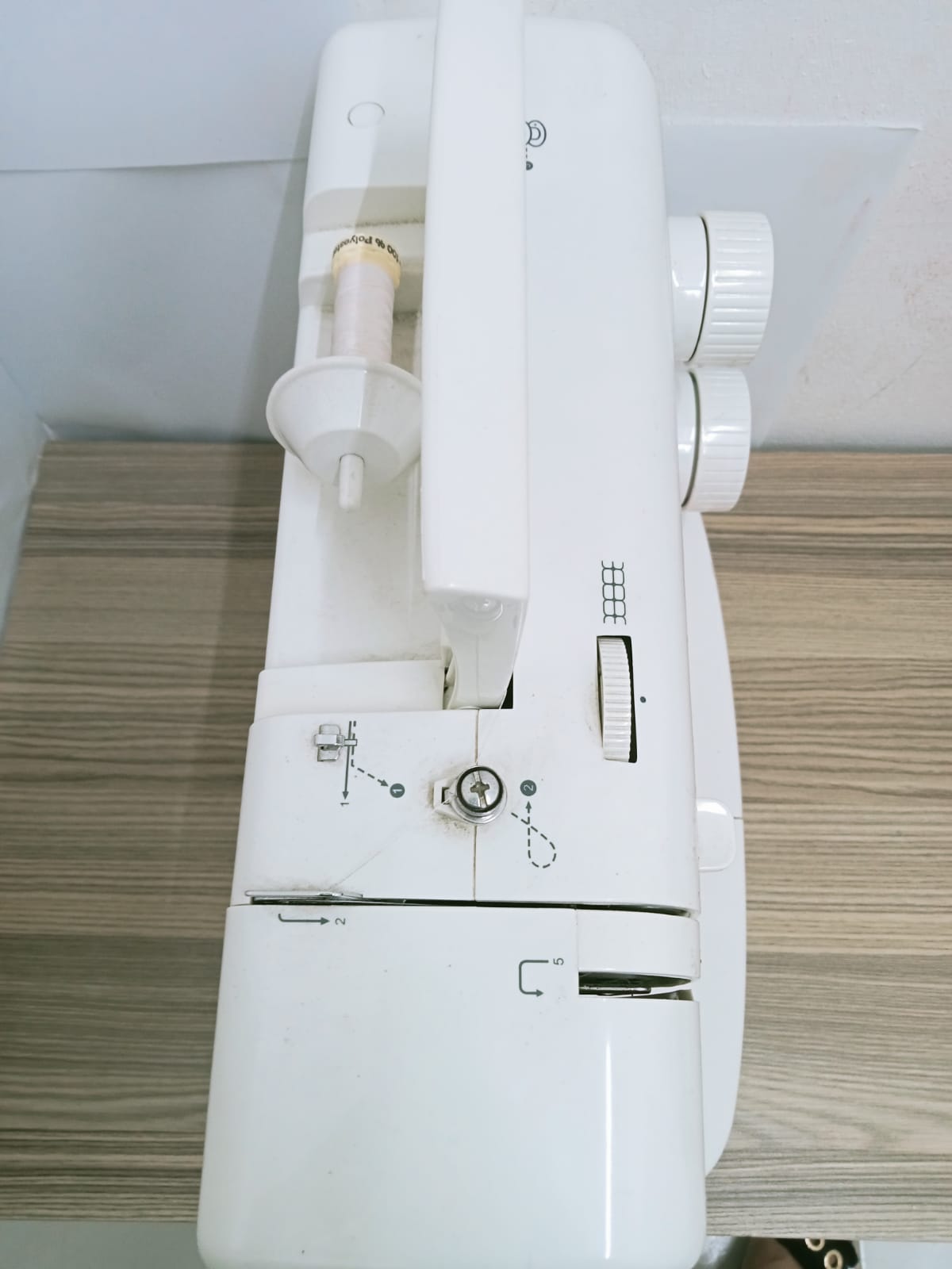 🧵 Máquina de Coser Singer-usada