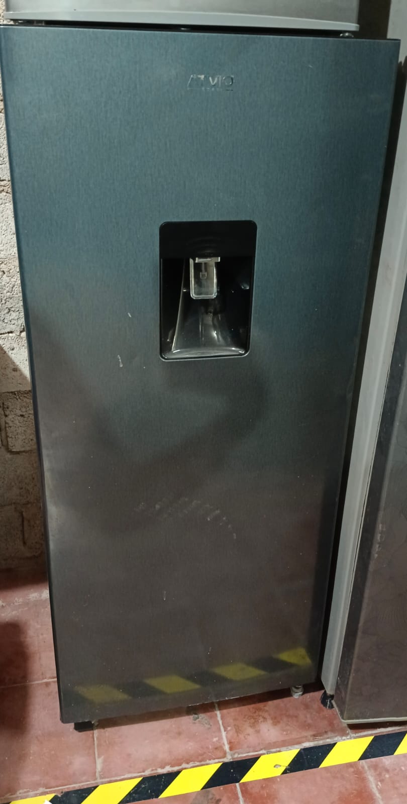 Refrigerador Atvio home 7 pies, usado