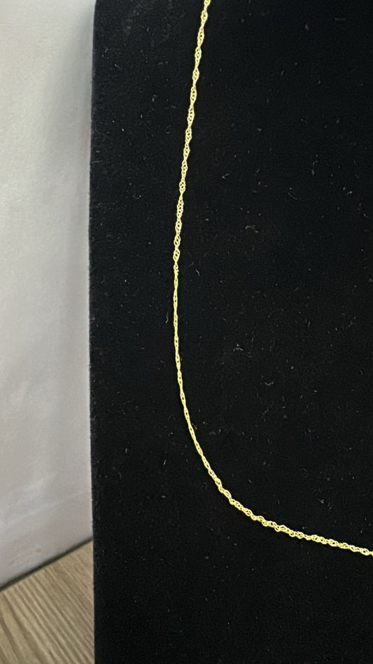 Cadena de oro delgada 20cm largo 0.4gr 10k