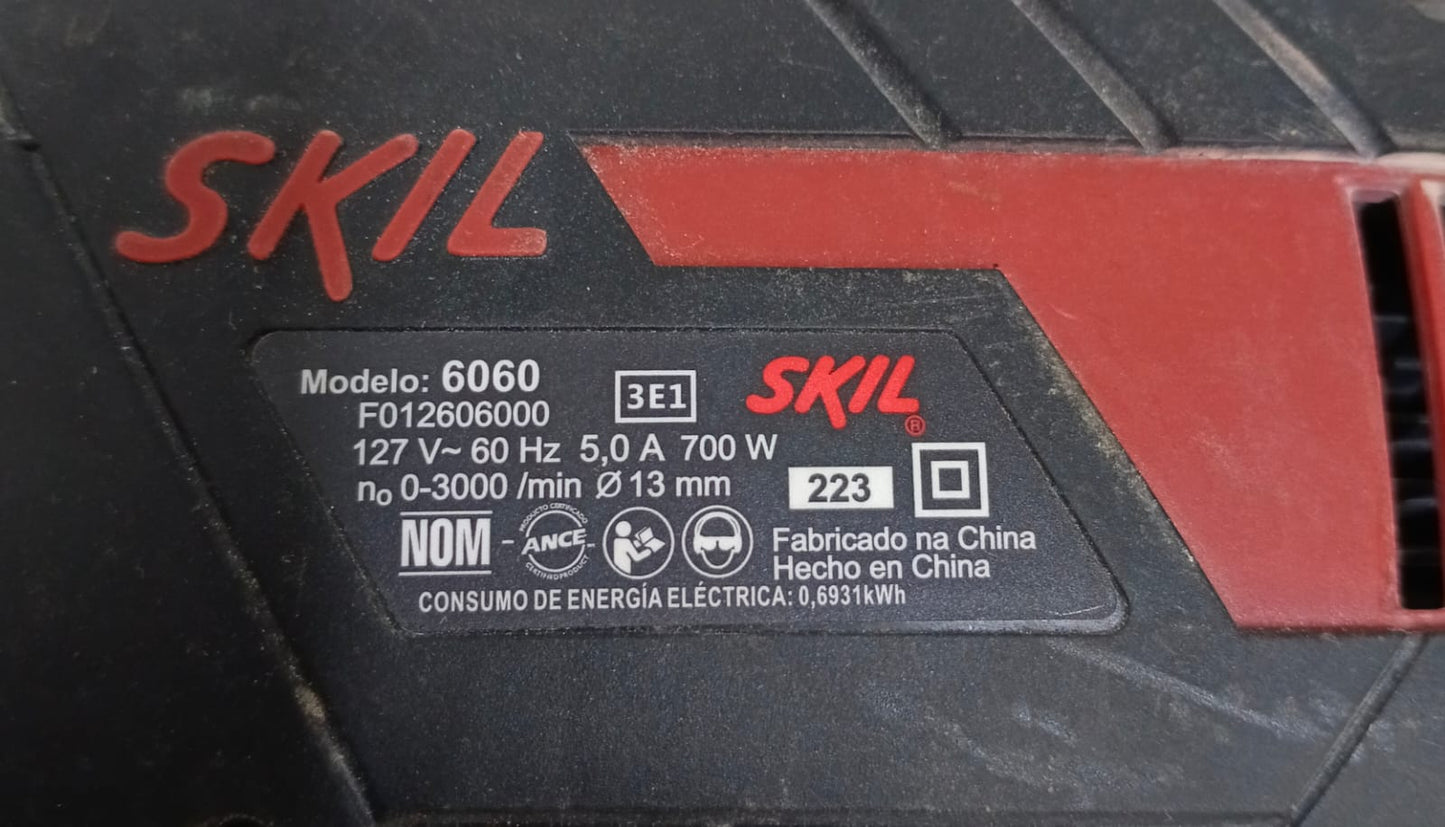 Taladro rotomartillo SKIL 6060, usado