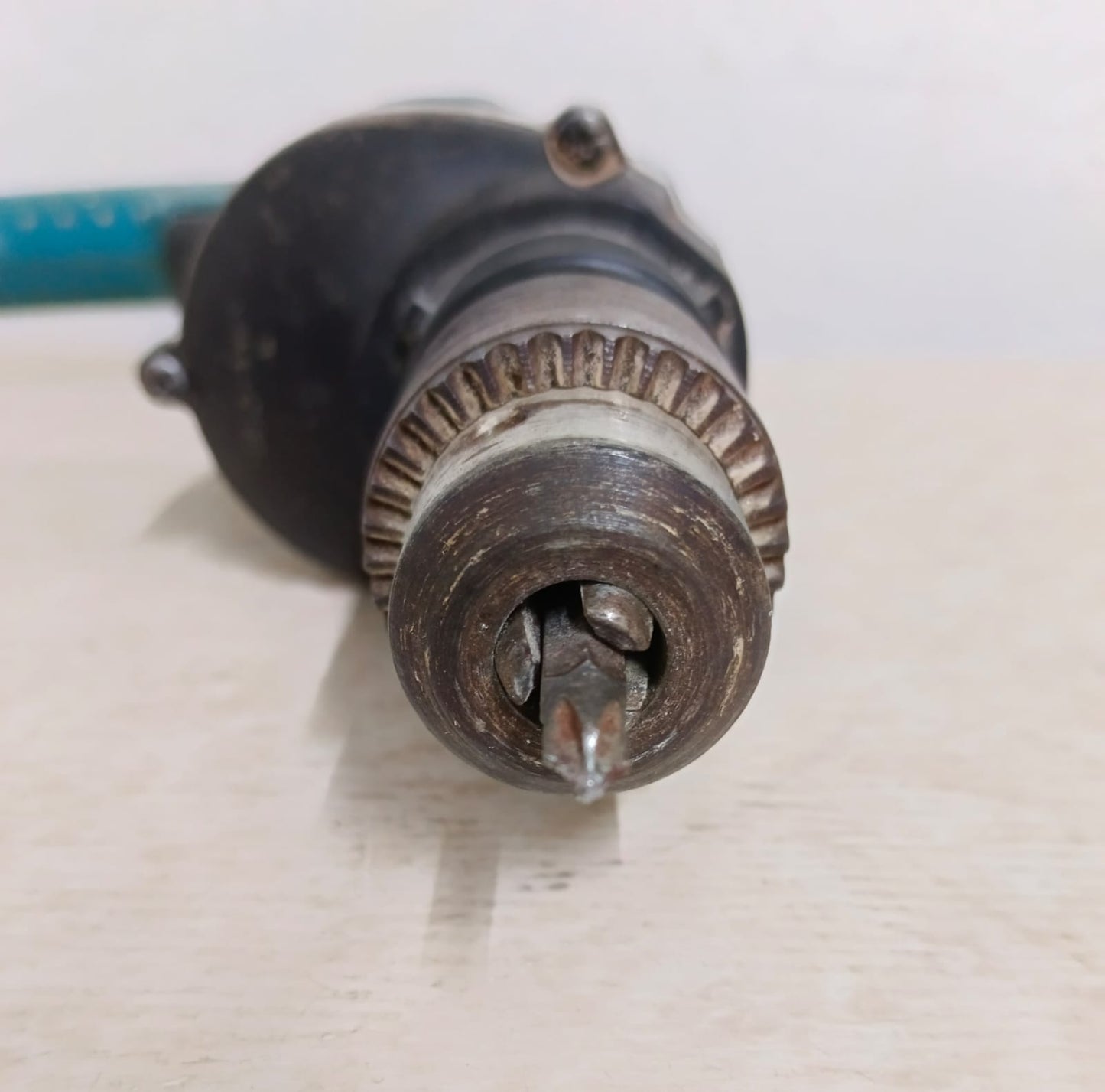 Taladro Makita hp1630, usado