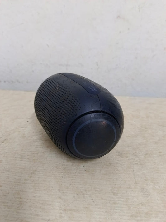 Bocina recargable LG, usado