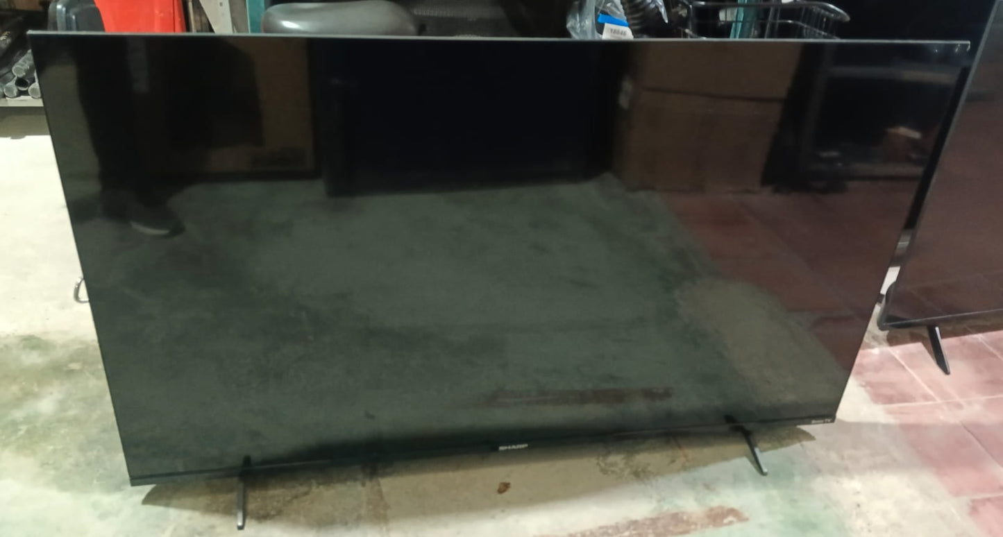 Pantalla Smart TV SHARP 58 pulgadas, usado