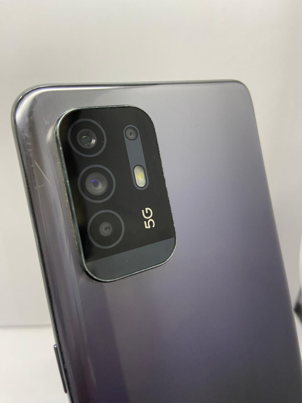 📱 OPPO Reno 5Z - 128GB / 4GB RAM