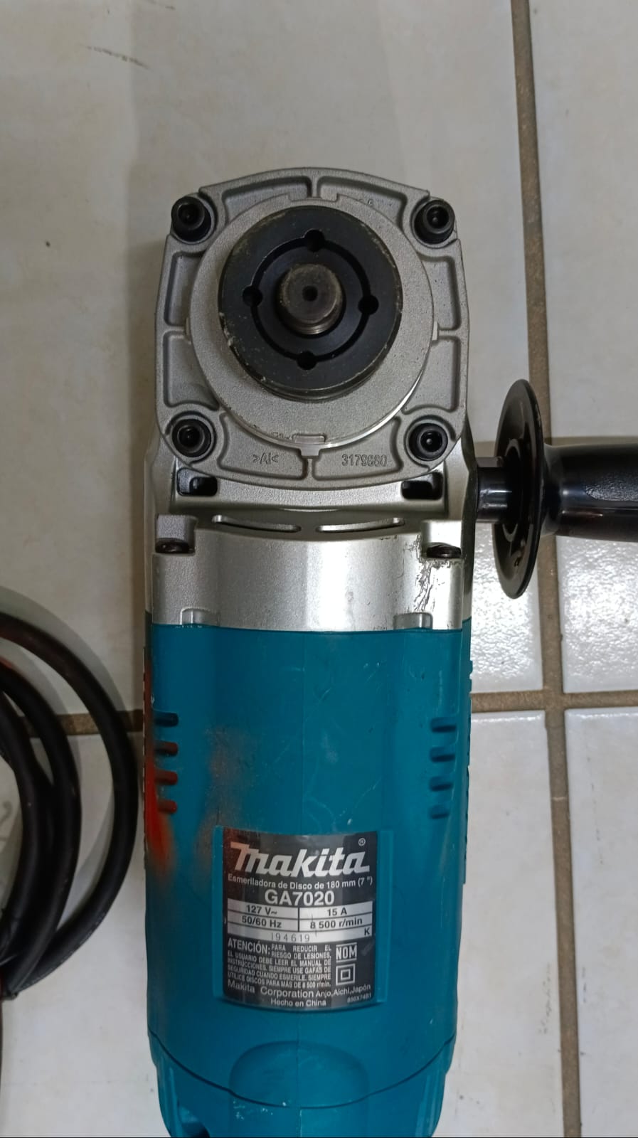 ESMERILADORA MAKITA