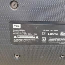 TCL SMART TV 40 PULGADAS 40S350F usado