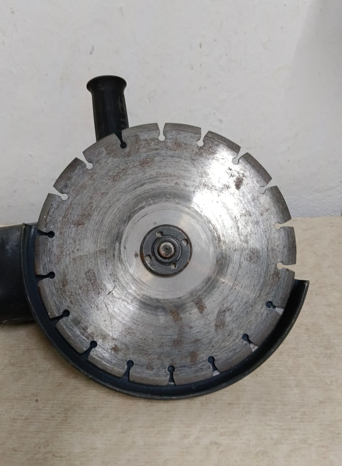 Esmeriladora TRUPER esma-9n3, usado