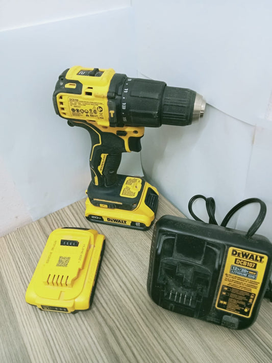 Taladro Inalámbrico DEWALT  💛/dcd709