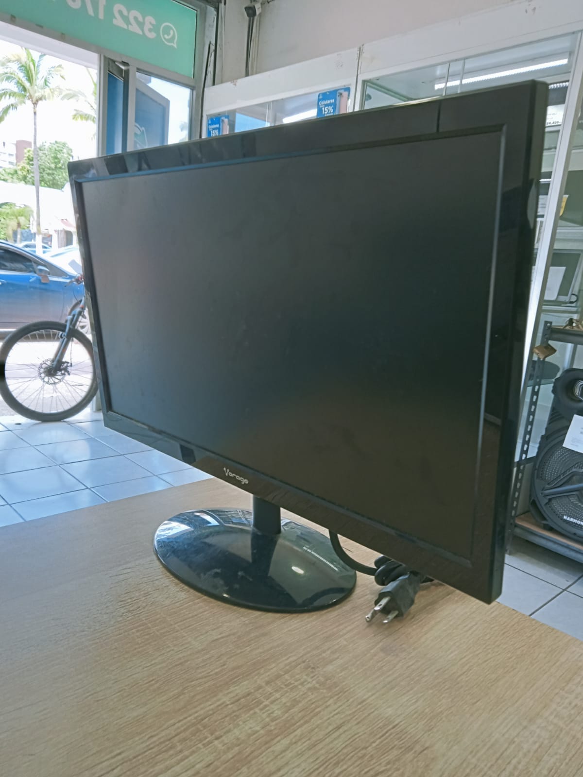 🖥️ Monitor VORAGO LED 19.5" D24 -usado
