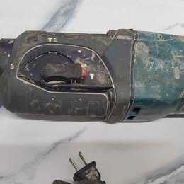 Makita Rotomartillo HR2470 (USADO)