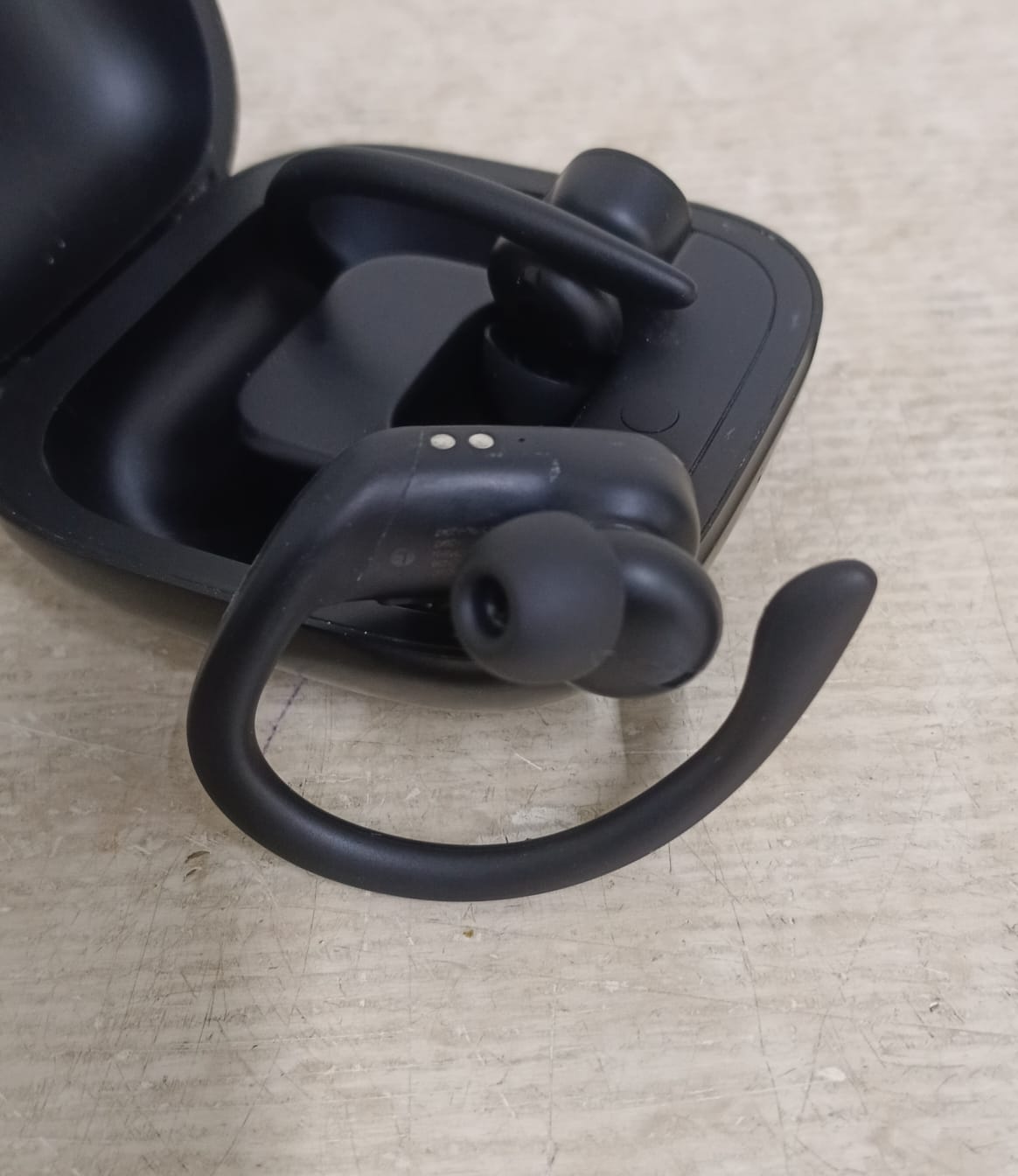 Audifonos inalambricos BEATS powerbeats, usado