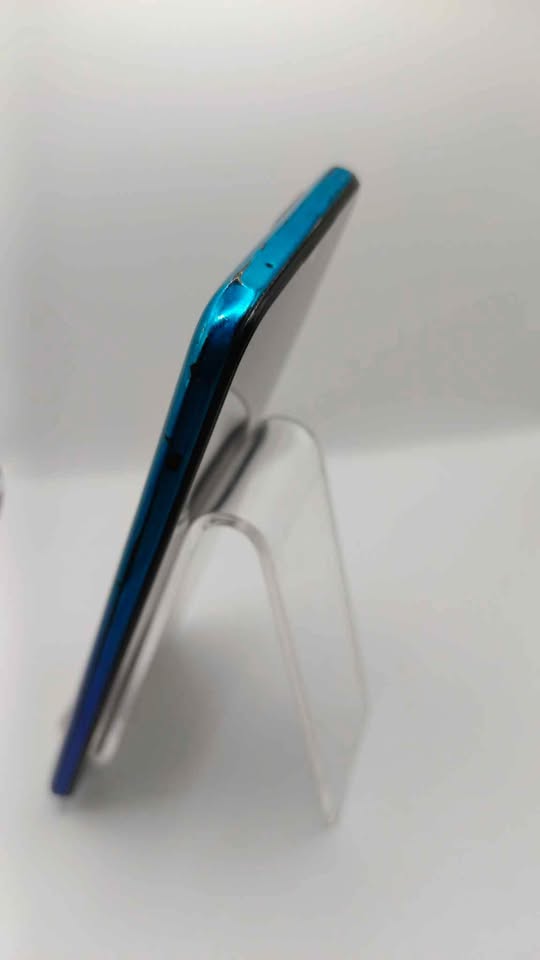 ZTE blade v30 Vita 128gb 3ram, usado