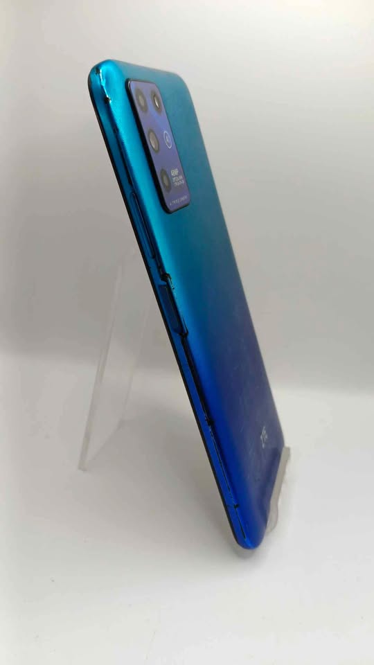 ZTE blade v30 Vita 128gb 3ram, usado