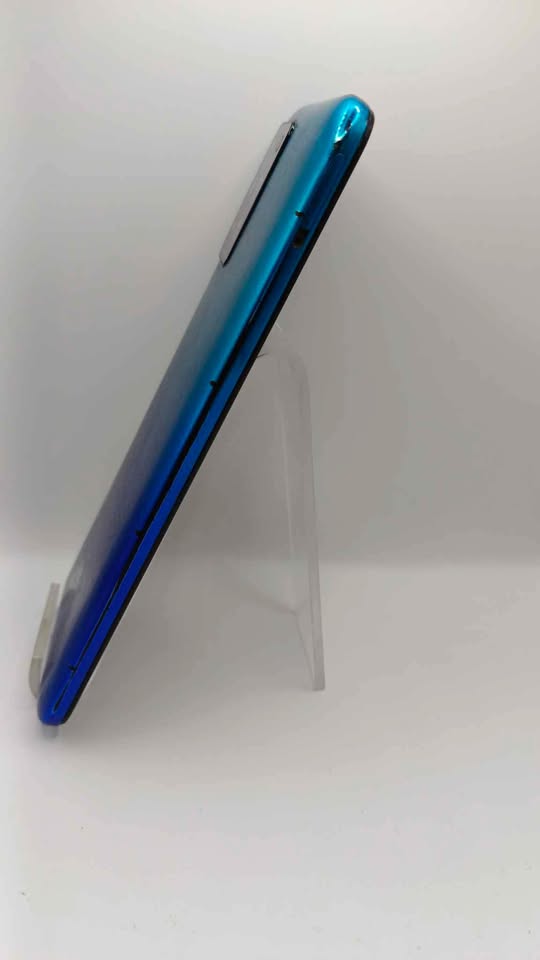 ZTE blade v30 Vita 128gb 3ram, usado