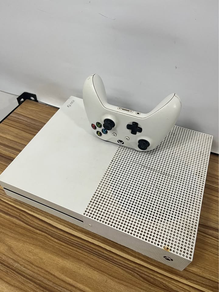 Xbox One S un control
