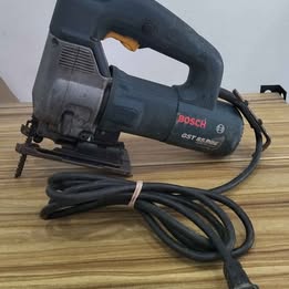 Sierra Caladora Bosch GST 85 PBE 👇