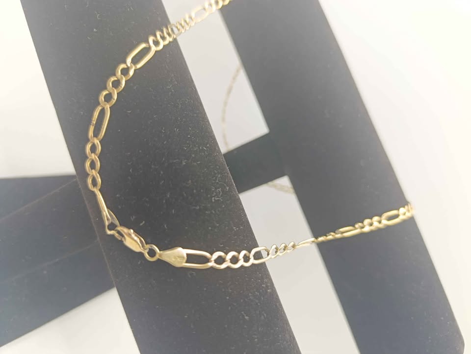 Cadena de oro tejido 3*1 10k 14.70gr 30cm abrochada