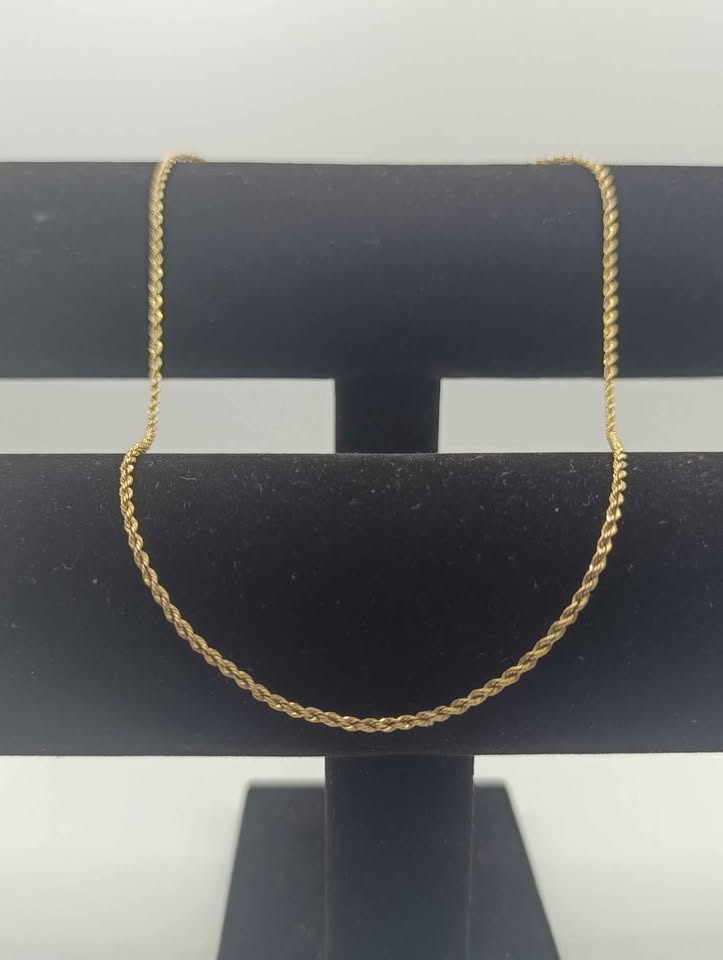 Cadena tejido torzal de oro 8k 1.7gr 23 cm abrochada
