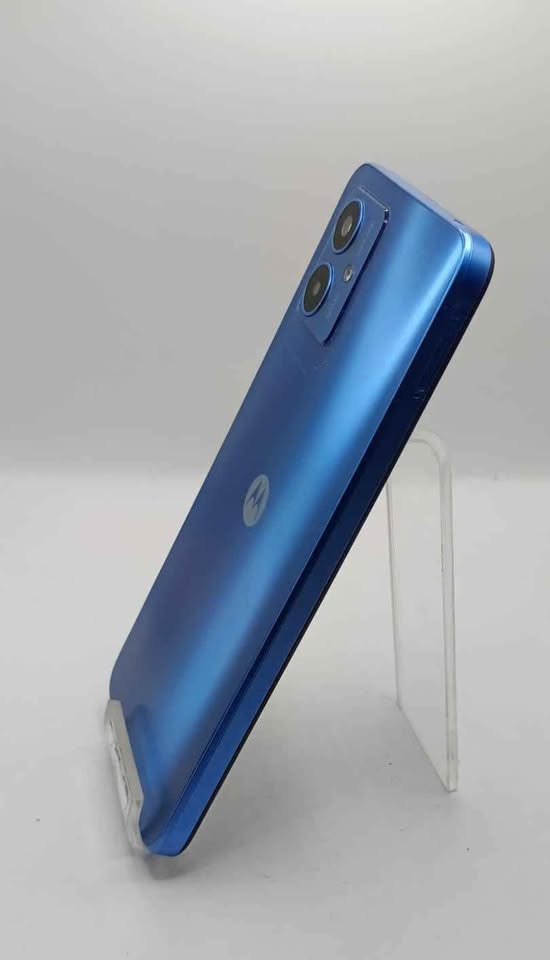 Celular Moto G14 128 GB y 4 RAM liberado, usado