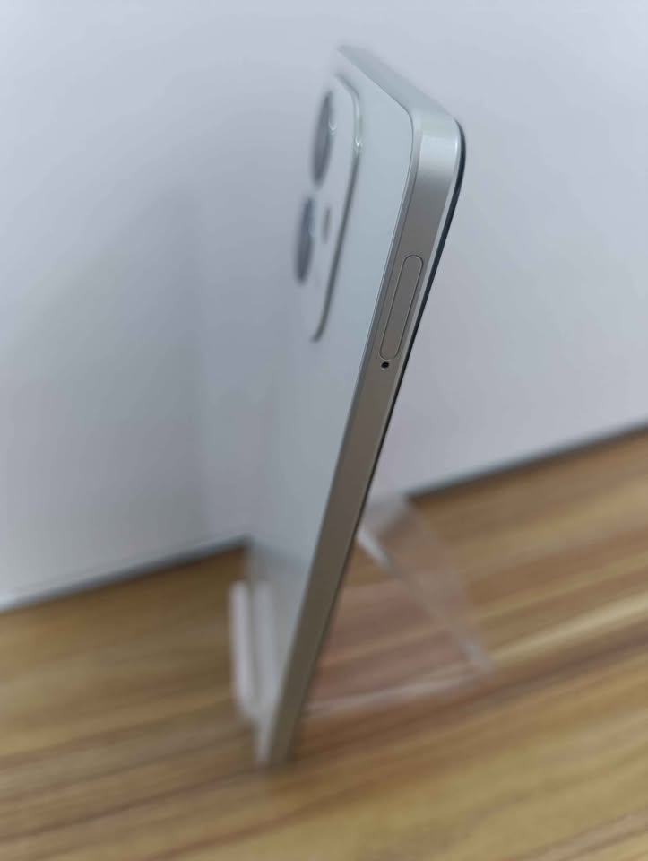 Celular oppo a60 256 GB 8 ram liberado USADO