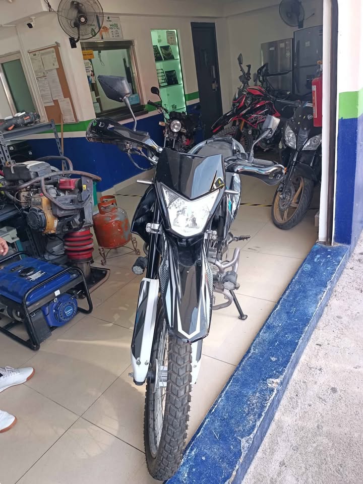 Moto Italika modelo DM 250, usado