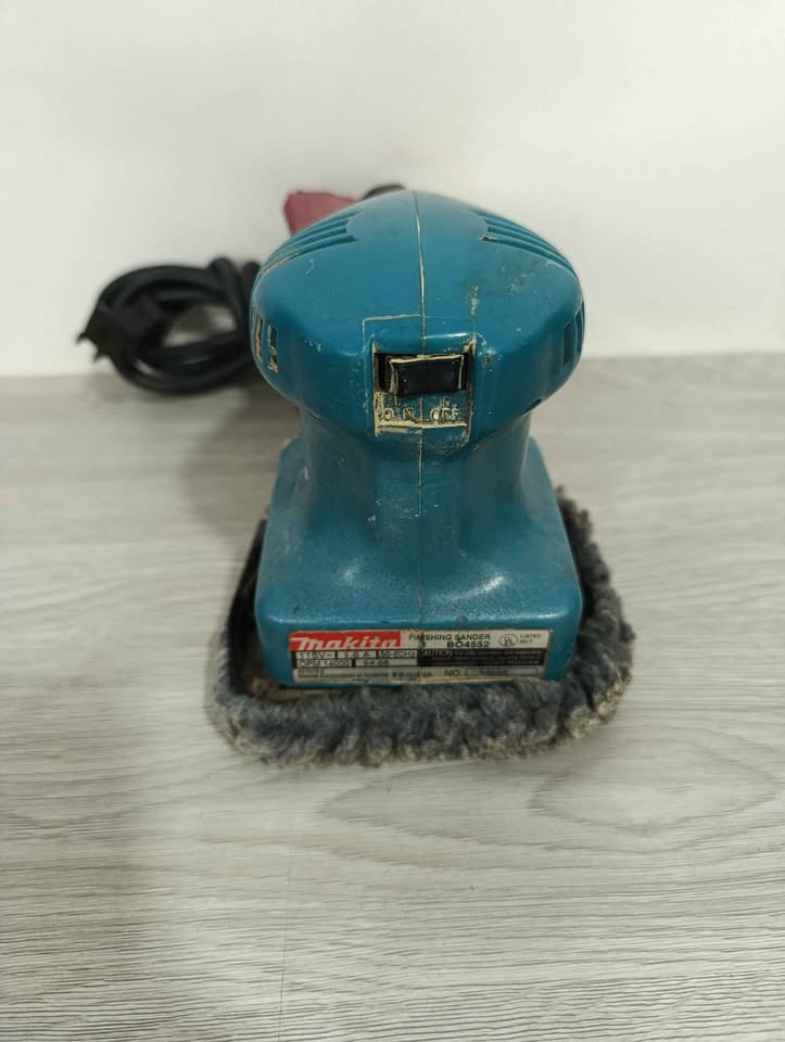 Lijadora Makita BO4552