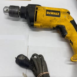 Taladro Percutor DeWalt DW511 – Usado