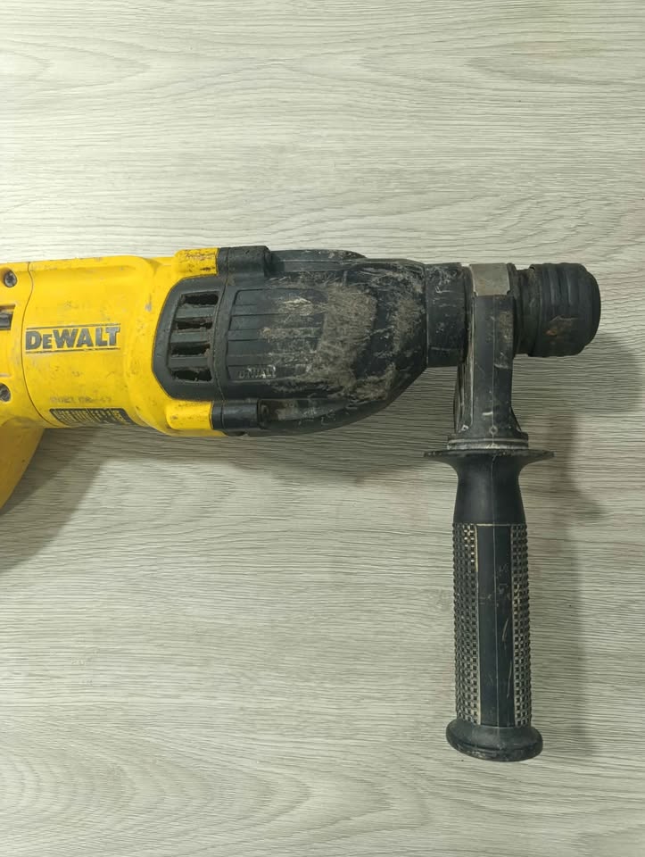 Rotomartillo Dewalt D25260