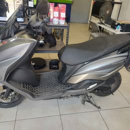 Motocicleta Suzuki