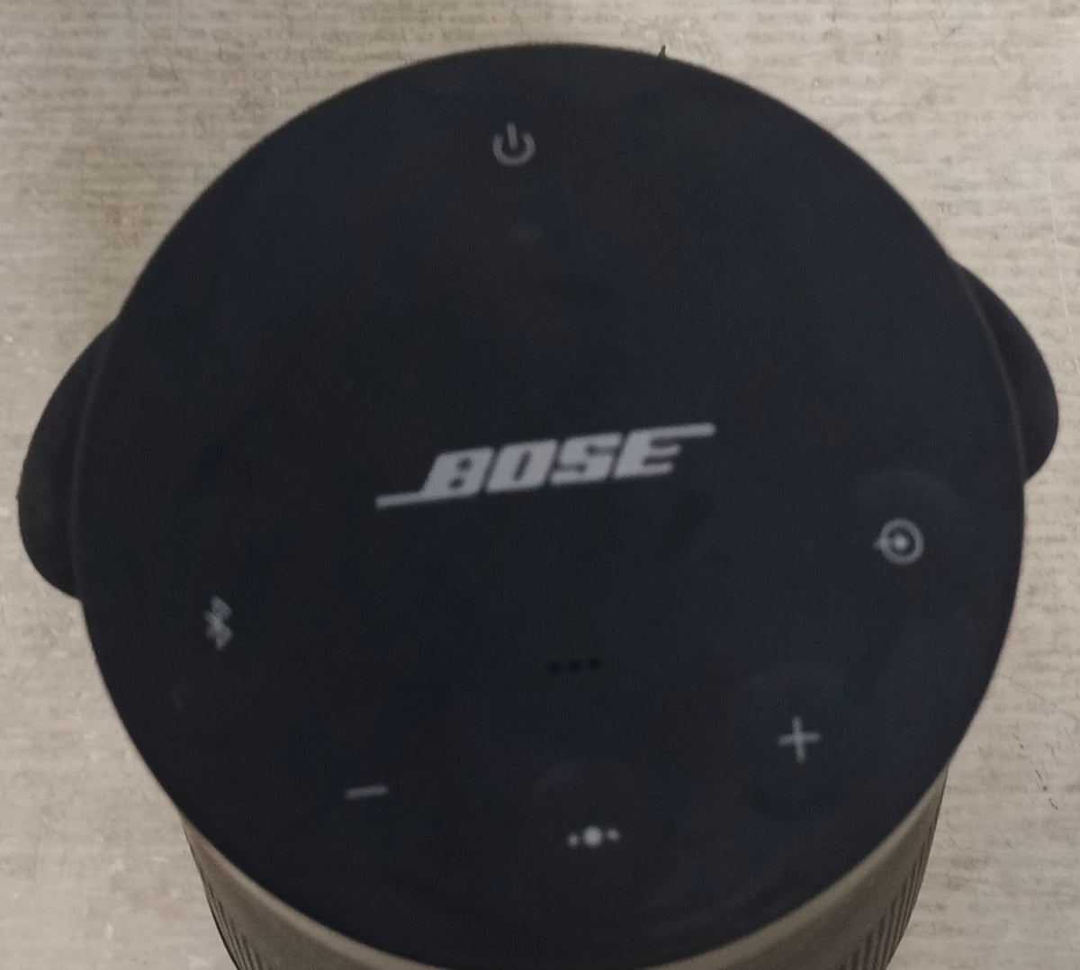 Bocina recargable BOSE revolver 2, usado