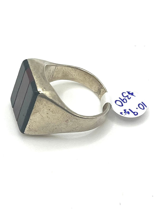 Anillo tipo sello con sintetico negro brecha cafe baño de plata #23