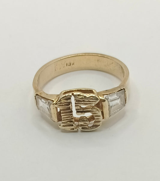 Anillo XV años ORO 10k peso 4.2gr