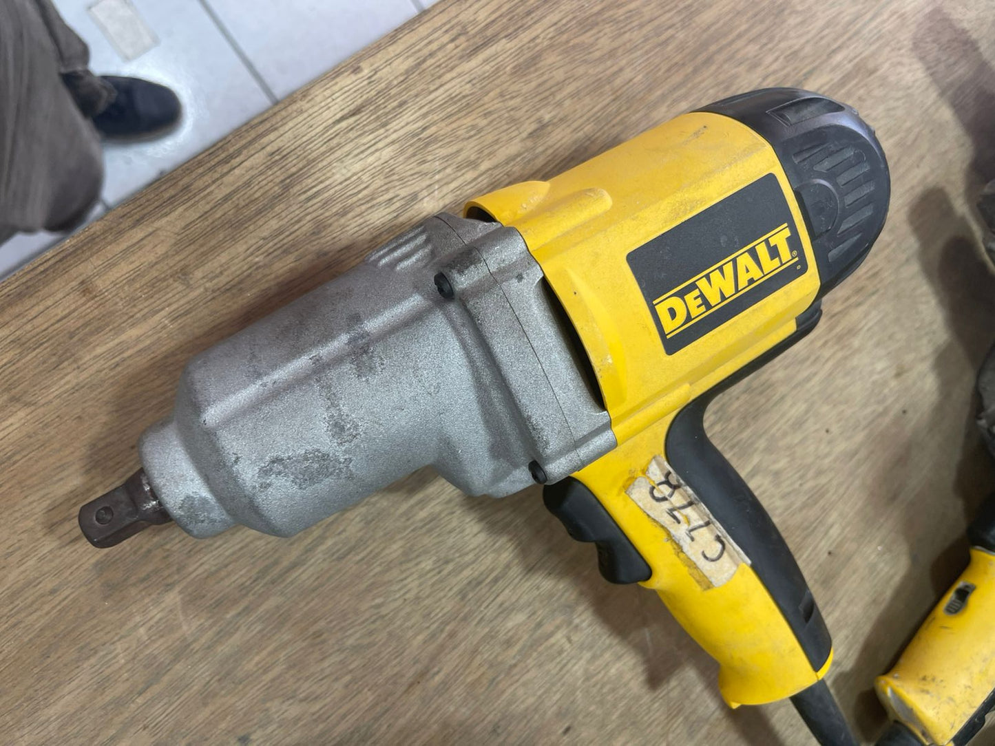 DEWALT DW292 Llave de Impacto de 1/2 pulg 710W-Usado