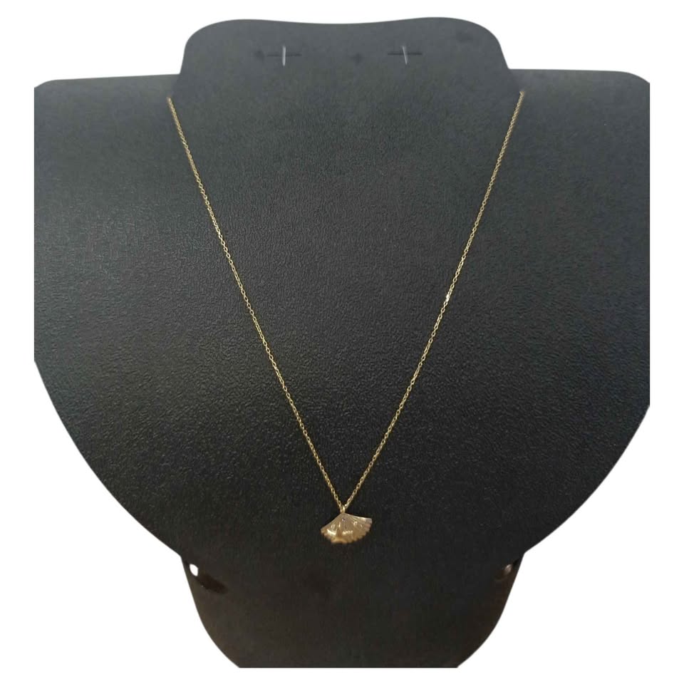 Oro Cadena con dije de conchita 10k peso 2.1 g Usado