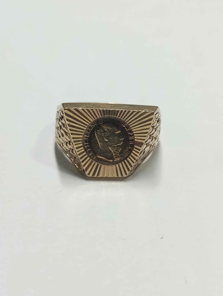 Oro Anillo 14K Peso 8.4 Gramos USADO