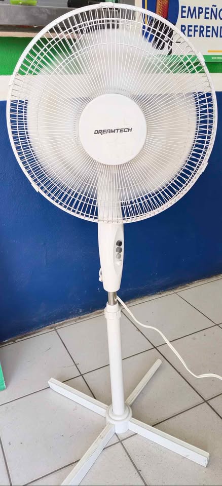 Ventilador de pedestal 3 velocidades
