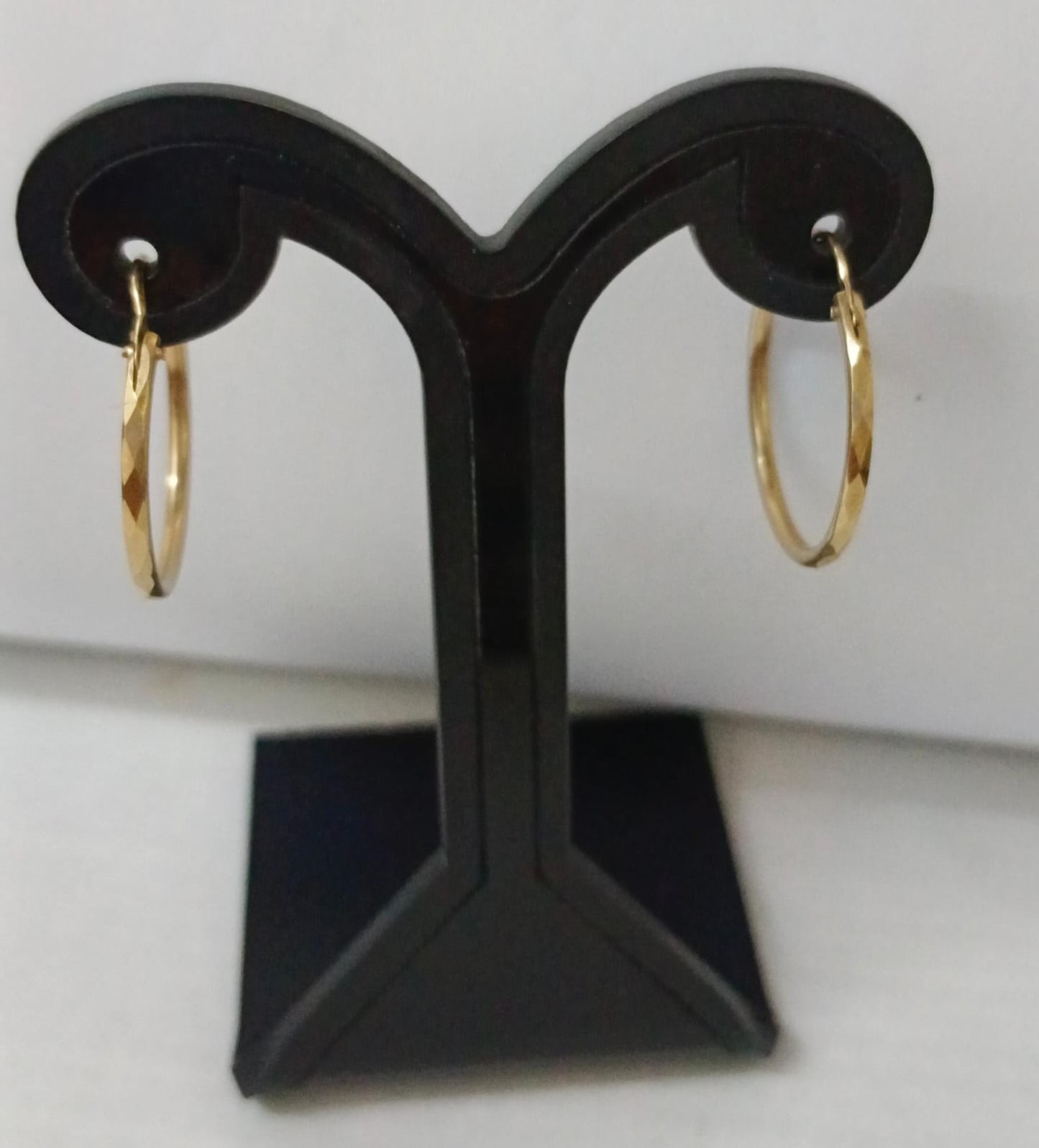 Arracadas facetadas de oro 10k peso 1.3gr, usado