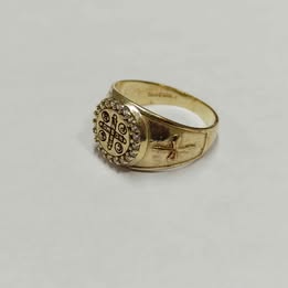 Oro Anillo 10K Peso 4.7 Gramos