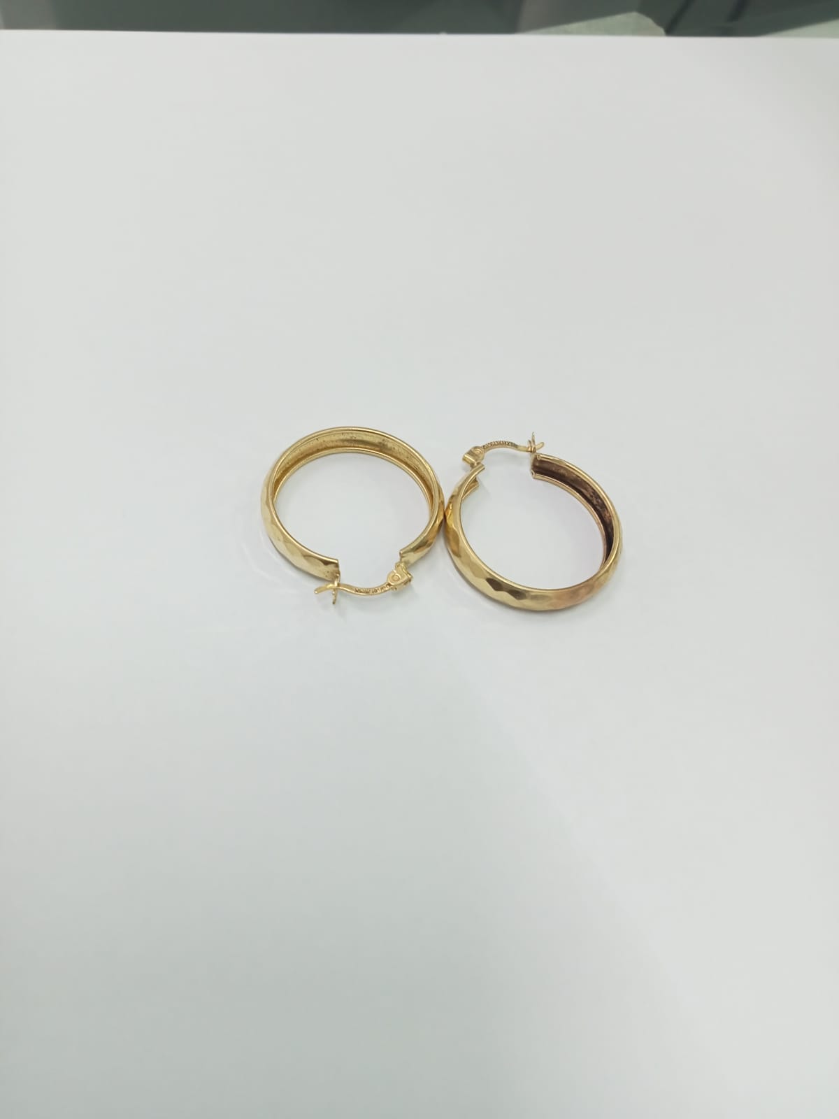 Arracadas Diamantadas en Oro 10k – 2.7g