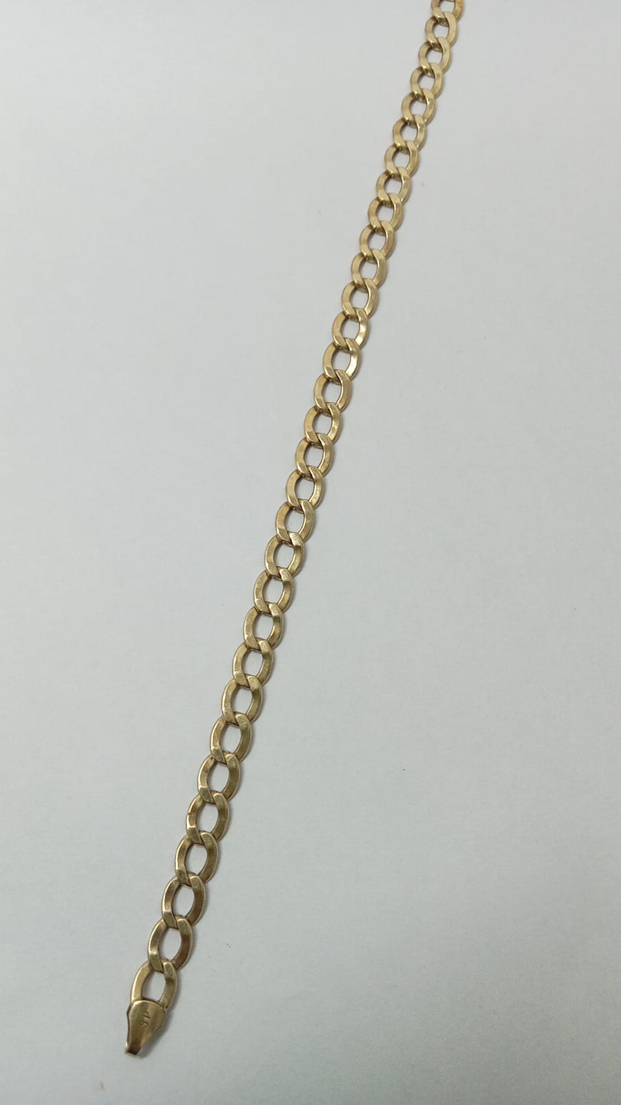 Pulsera de oro 08k diseño planchado mide 23.5 cm